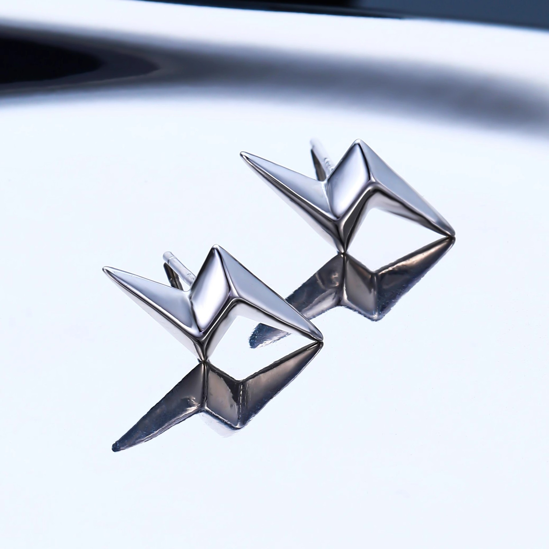 Cool Men’s Stud Earrings. Minimalist Street & Punk Style, Ideal For Casual, Party & Daily Wear. Made Of 316L Stainless Steel, Hypoallergenic, Nickel-_voghion.com