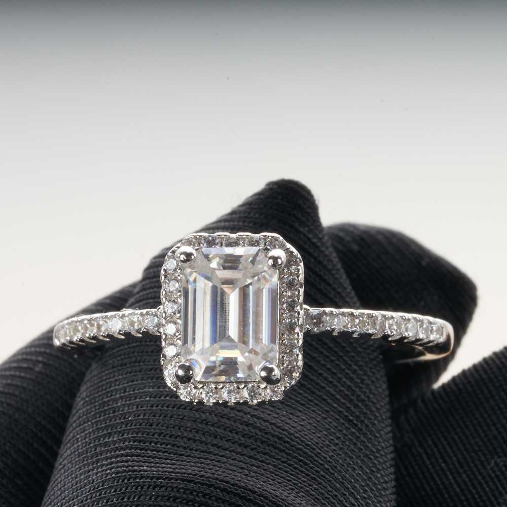 Anillo de plata esterlina s925 cuatro garras cuadradas azúcar esmeralda Radian cortar anillo de diamante de mosaico anillo de boda