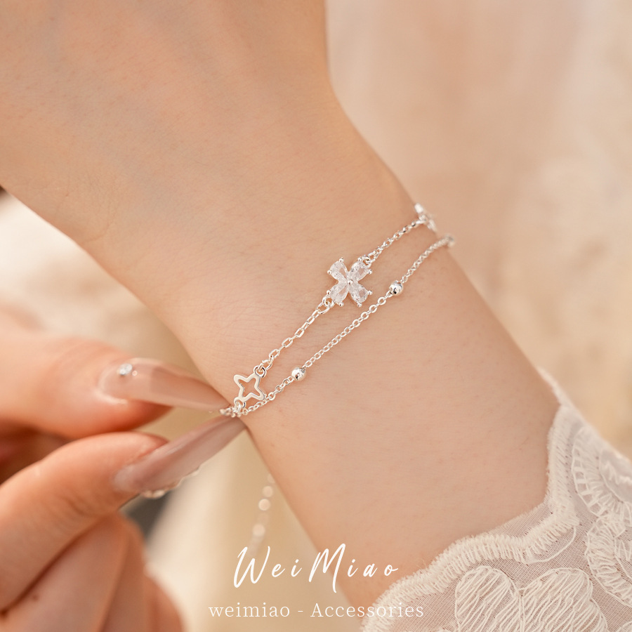 Flores de hierba afortunadas pulsera de doble capa ligera de lujo nicho pulsera de alta sensación temperamento diario joyas de moda al por mayor image 5