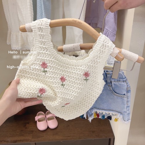 Girls summer suit 2024 new style baby girl fashionable knitted vest children's denim shorts two-piece set