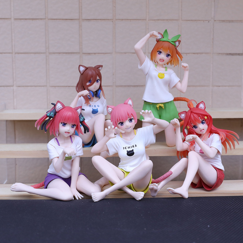 Five equal parts of the flower wedding cat home clothes Nakano two is three or nine hand-made desktop ornaments model