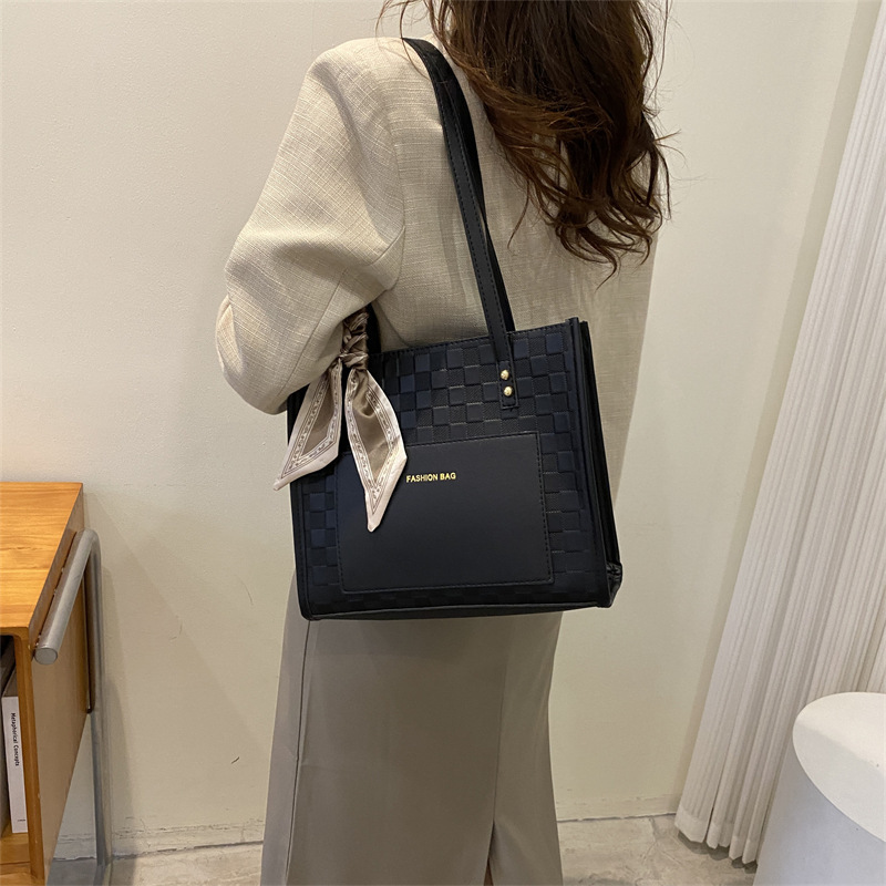 Bolso de mujer otoño universal bolso de mano 2022 nuevo bolso de moda nicho retro bolso de hombro
