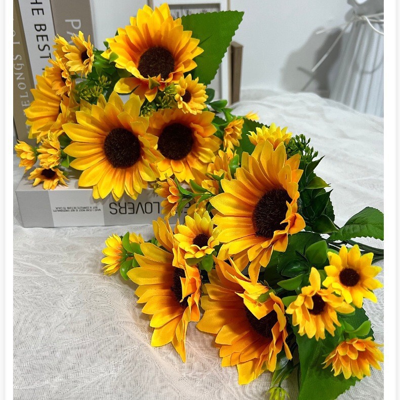 Artificial Sunflower Fake Flowers Silk Flowers Wedding Photography Small Bouquet 13 Heads Sunflower Home Decoration Wholesale