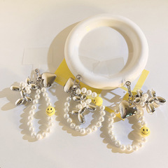 簡約ins銀愛心仿珍珠笑臉串珠鏈條吊墜飾品ccd相機手環掛鏈耳機套