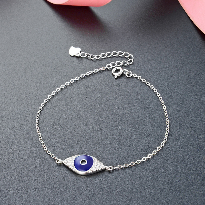 Japonés y coreano nicho diseño diamante s925 pulsera de plata creativa simple luz lujo ojos gota aceite mano joyería femenina al por mayor