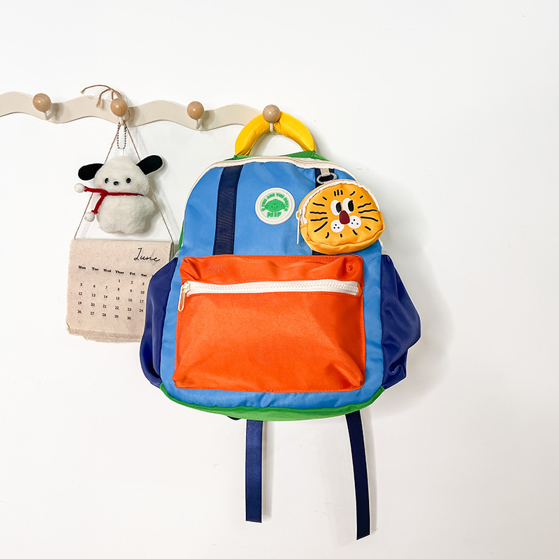 幼稚園・小・中学生向けランドセル、おしゃれなコントラストカラー、かわいいペンダント付き子供用リュック、漫画親子リュック|undefined