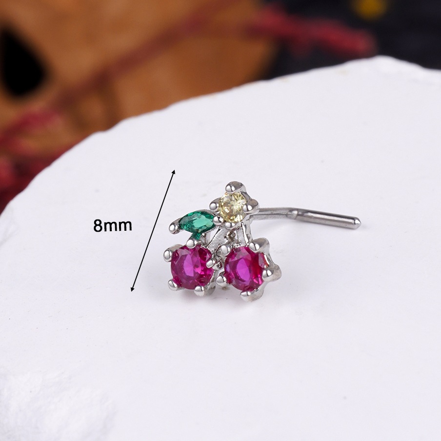 Piercing de nas cu urs și inimă în stil de lux discret_voghion.com