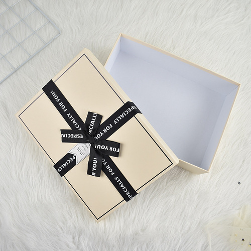 Ins style gift box companion gift empty box cosmetics lipstick box birthday gift box internet celebrity high-end gift box wholesale