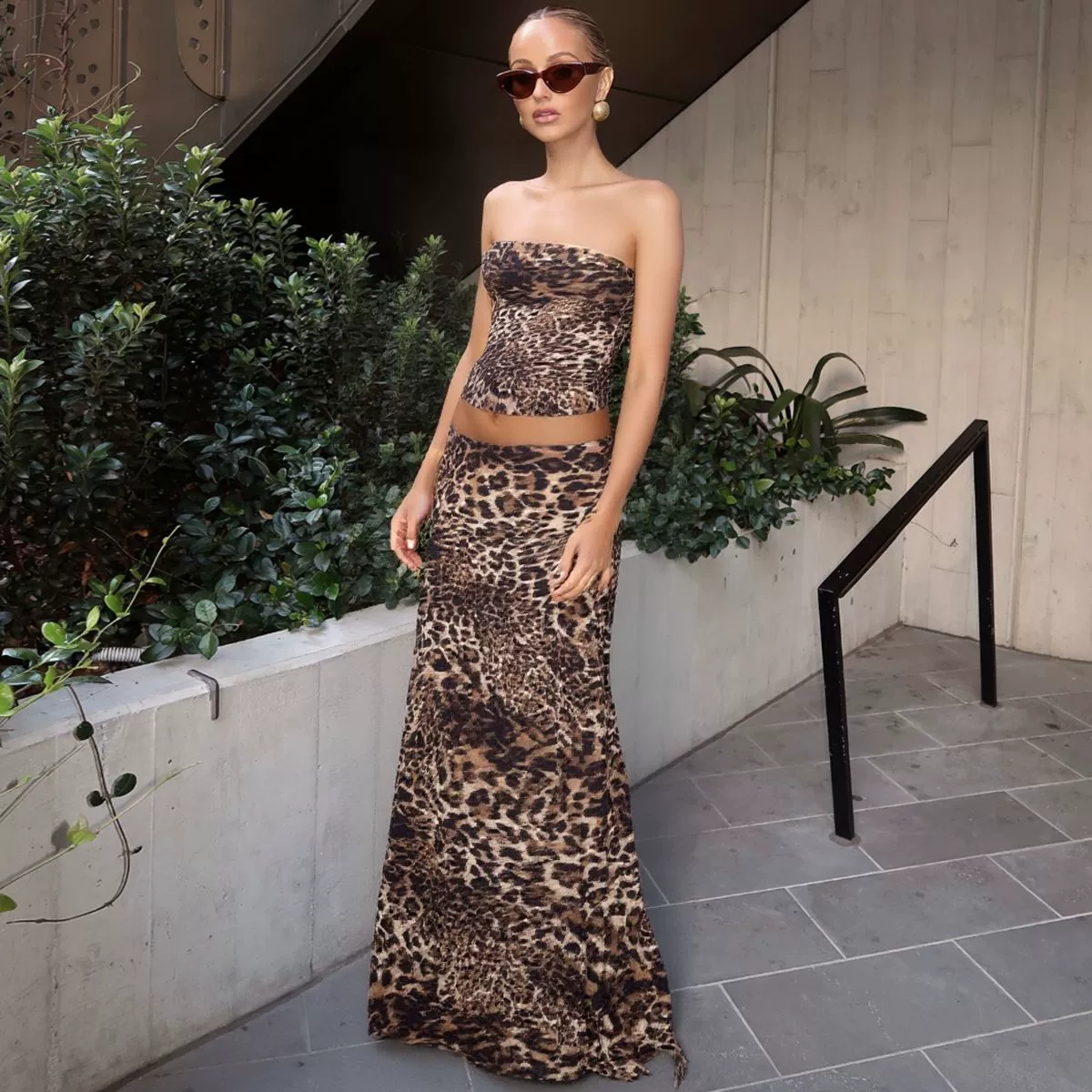 Amazon Женская одежда 2025 Летняя мода новая модель с принтом Spice Girl Тотоп тонкая юбка Юбка Комплект оптом