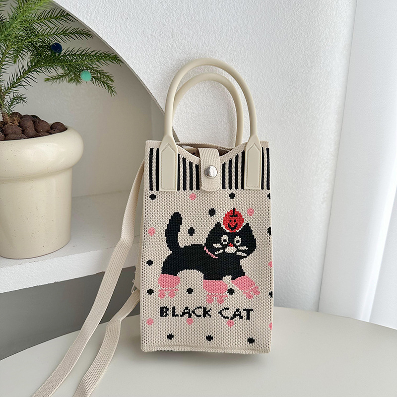 Gato de manzana beige