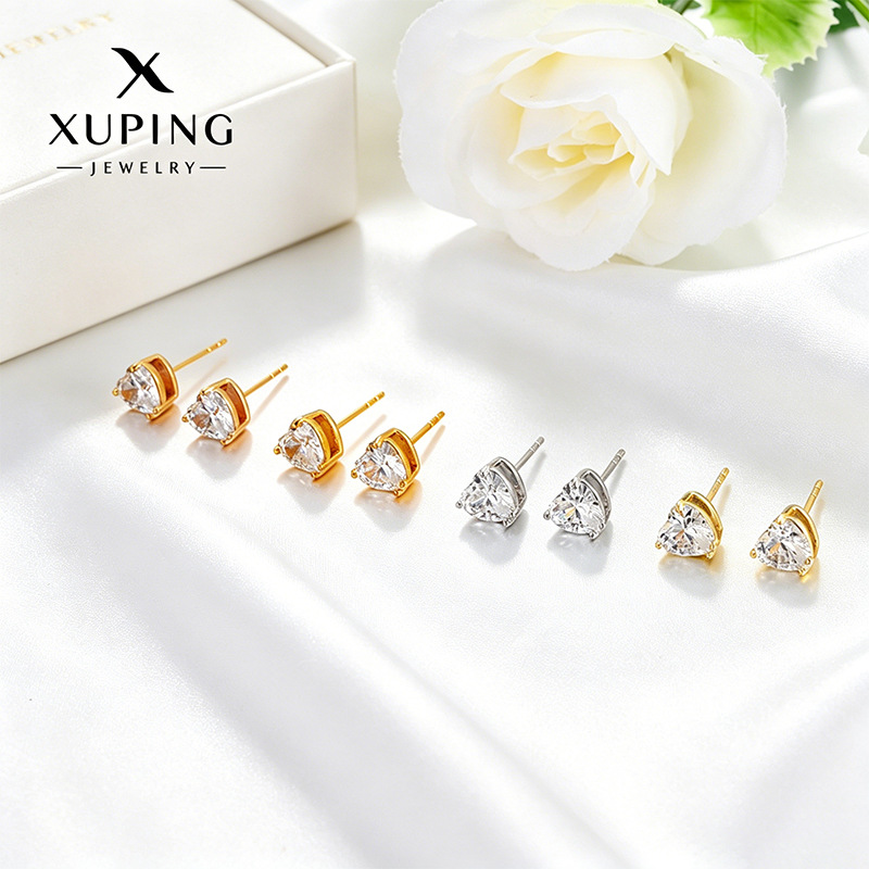 Xuping moda clásica de tres garras incrustadas de zircon simple amor pernos de orejas de aleación de cobre al por mayor fácil de usar orejas de viaje diario