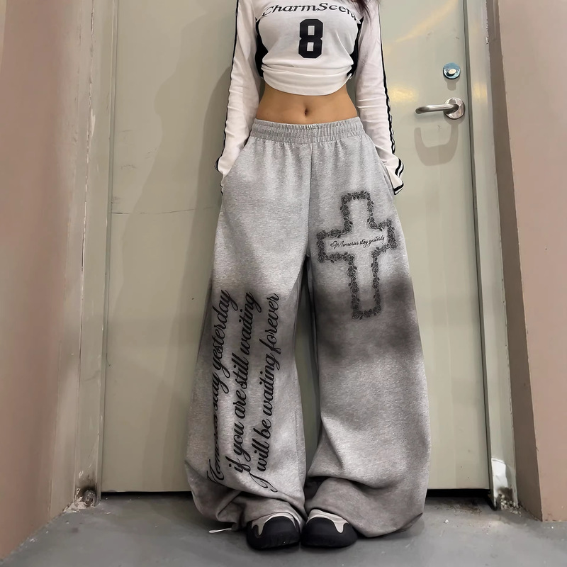 American-Style High Street Distressed Cross Letter Print Wide-Leg Jogger Pants Unisex Jazz Dance Drapey Casual Pants Trendy American-Style High Street Distressed Cross Letter Print Wide-Leg Jogger Pants Unisex Jazz Dance Drapey Casual Pants Trendy