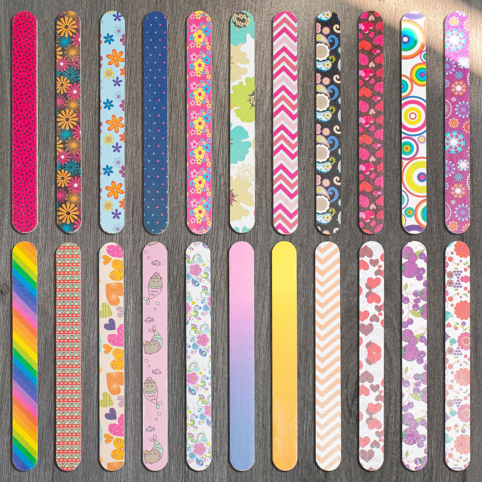 Venta directa de fábrica de tiras de lima de uñas EVA impresas, tiras de lijado de doble cara, pulidor de uñas con diseño floral de moda coreana.