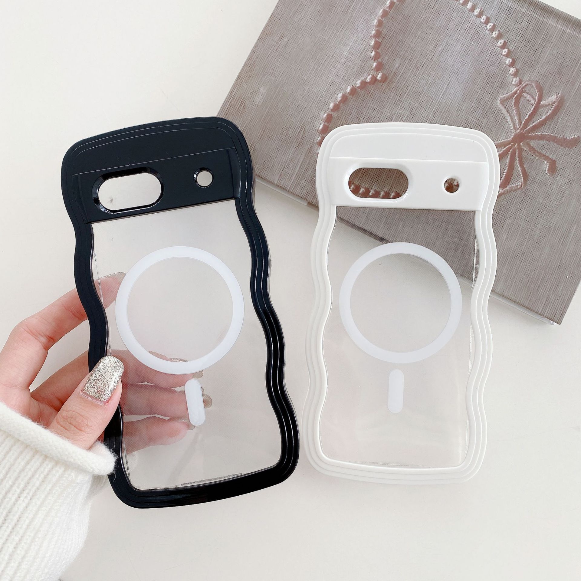 Magnetic Wave Pattern Transparent Case For Google Pixel 9 9 Pro_voghion.com
