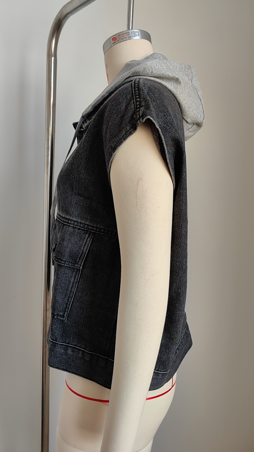 Women's Streetwear Solid Color Distressed Single Breasted Vest display picture 20