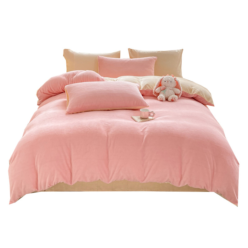 Invierno engrosado de leche de lana de cuatro piezas con lana de coral cálida cubierta de sábanas de flanela cubierta de cama