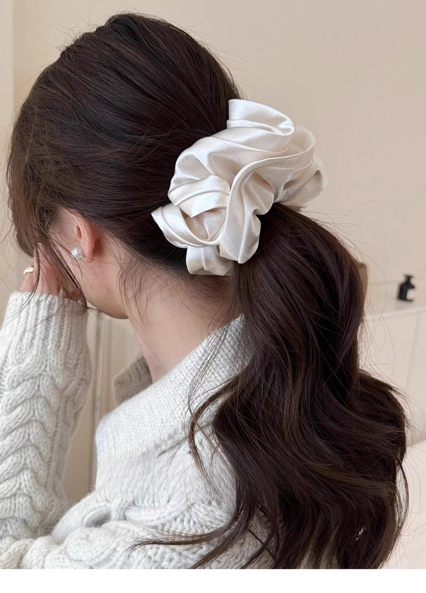 Korean Style Cyber Celebrity Pearlescent Satin Ruffled Large Intestine Hair Ring High-grade Tie Rope Women's Elegant Horseshoe Hair Rope Tie Head Flower