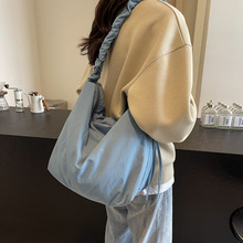 㼑��L�ٴ�б�����ɫ�n������������μ�Ů��ͨ�����e���ذ����l