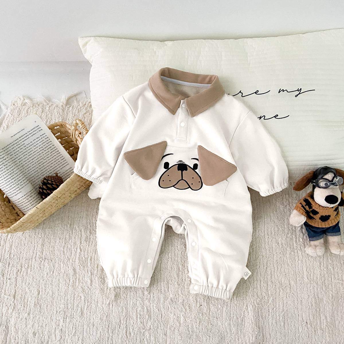 Ins versión coreana del bebé 0-1 bebé primavera y otoño dibujos animados cachorro de manga larga mono ropa de recién nacido lindo traje de escalada