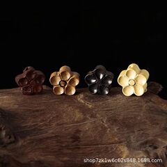 卸売ツゲの花小背雲ピーチウッド 5 花びら彫刻ペンダントフラワーペンダントアクセサリールースビーズキーホルダー di