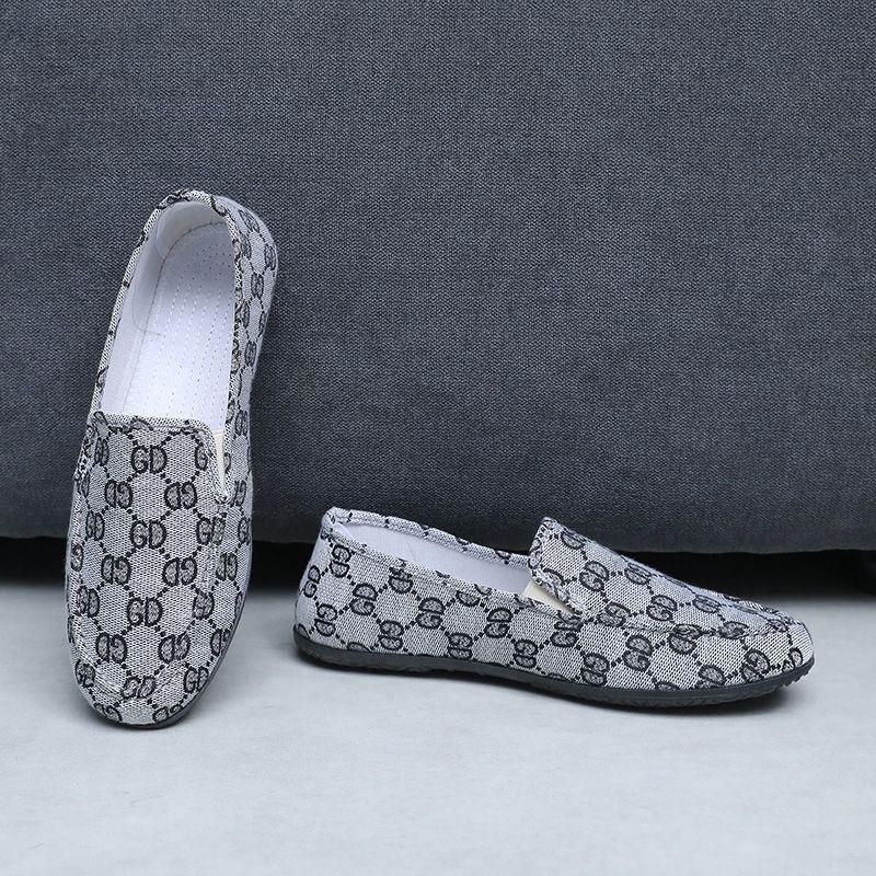 Zapatos Bean para hombres primavera y verano de moda, zapatos de tela casuales transpirables, zapatos de lona de moda coreana para hombres.