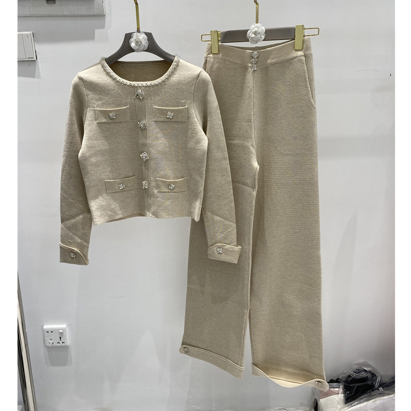 High-End Women's Clothing Wholesale 2025 Autumn and Winter Wool Blend Beaded Diamond Pullover Top + Pants Two-Piece Set High-End Women's Clothing Wholesale 2025 Autumn and Winter Wool Blend Beaded Diamond Pullover Top + Pants Two-Piece Set