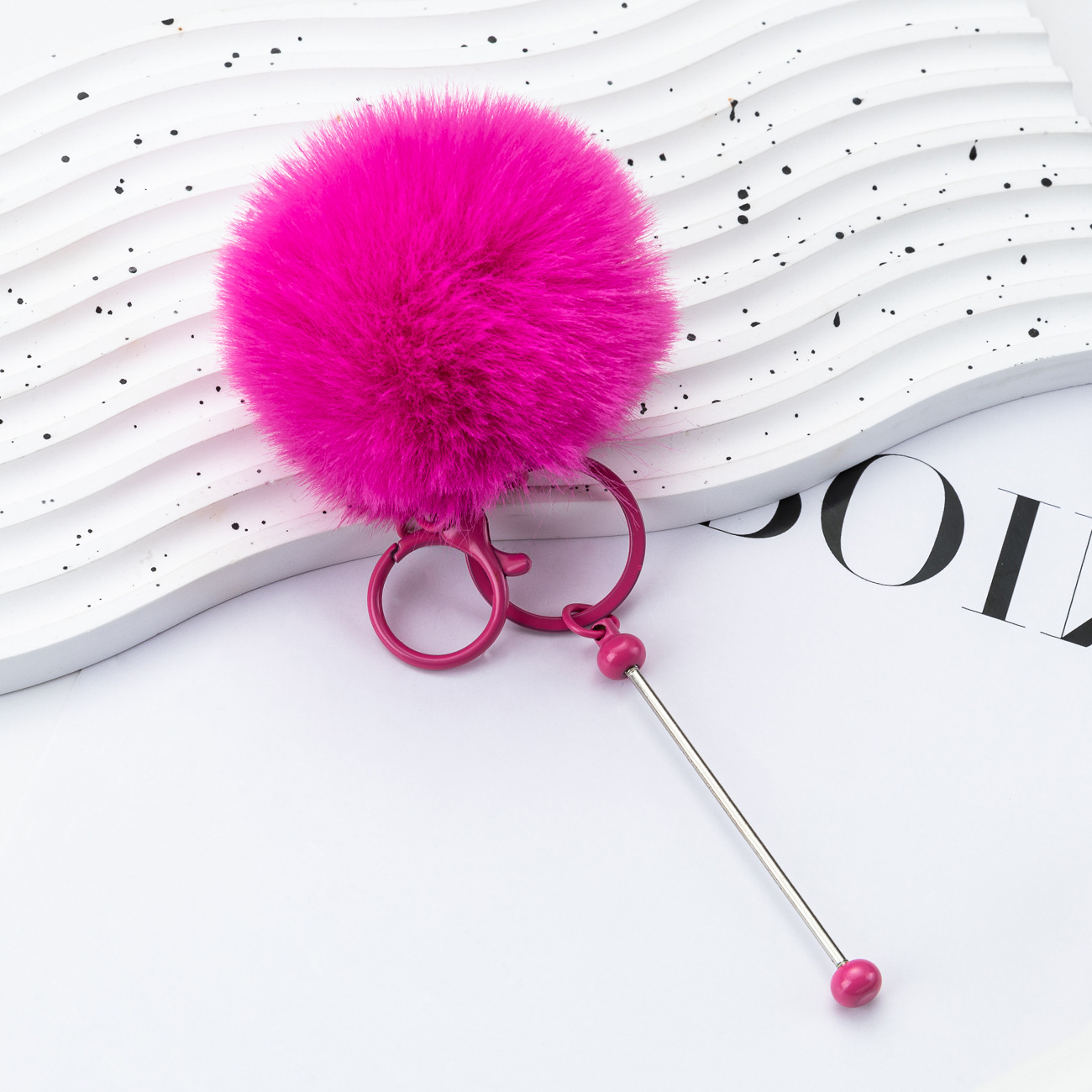 Nuevo DIY cuentas bola de peluche creativo colgante de peluche colgante de llaves de belleza corazón de peluche llaves de peluche