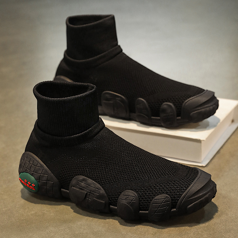 2025 New Summer Men's Shoes Korean Style Dad Shoes Breathable Mesh Large Size Shoes Slip-On Socks Shoes Men's River Tracing Shoes