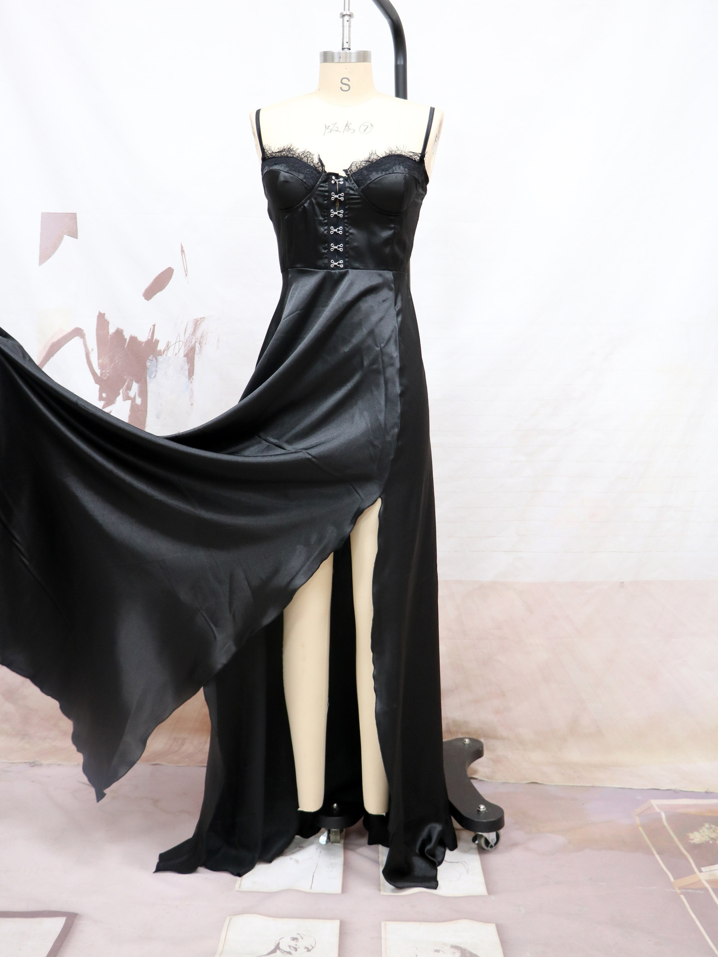 El Comercio exterior europeo y americano nueva ropa de mujer primavera y verano sexy split Correa con pecho algodón banquete vestido de bola vestido de dama de honor