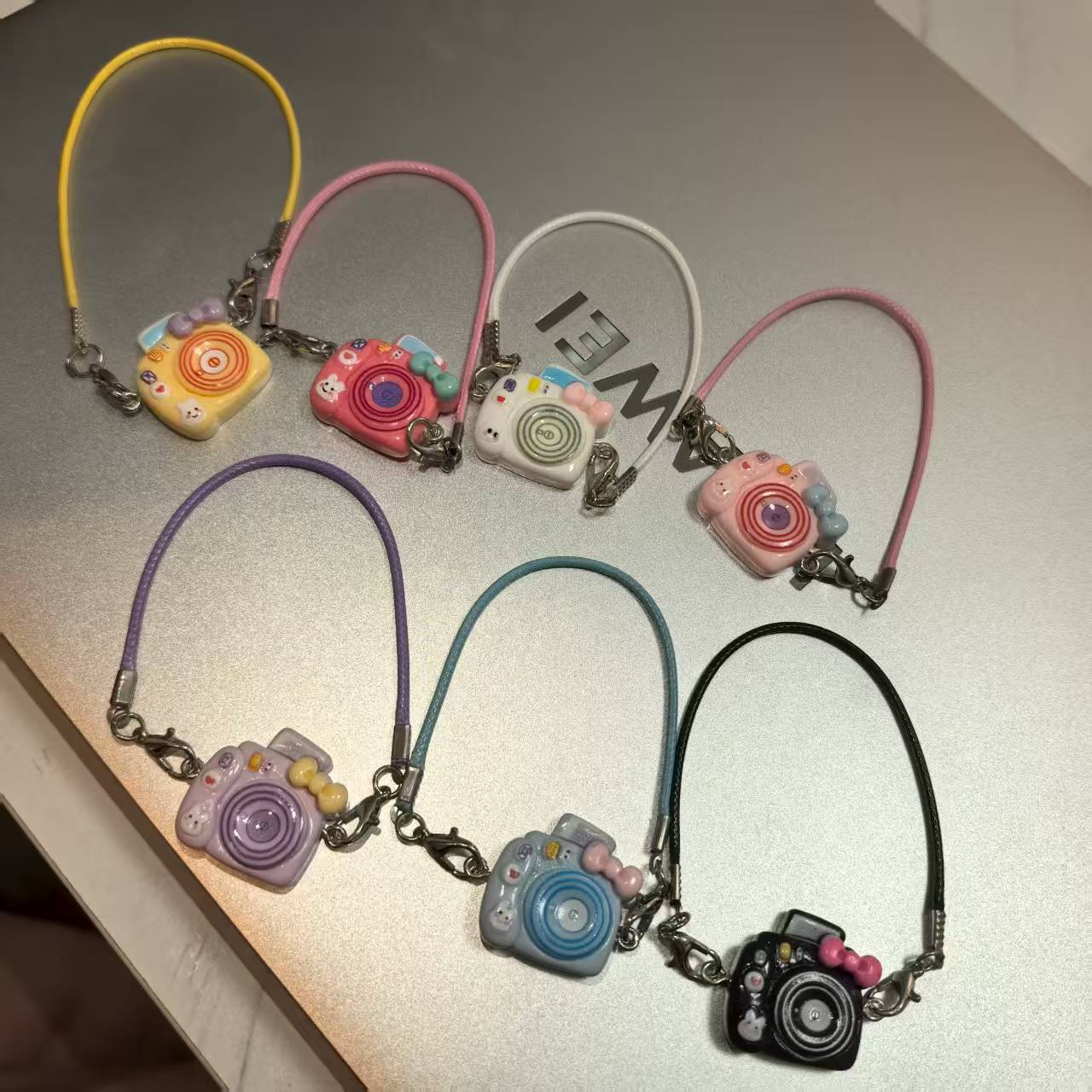 娃娃屋dollhouse迷你卡通模型小相机蝴蝶结挂脖配饰公仔挂饰配饰