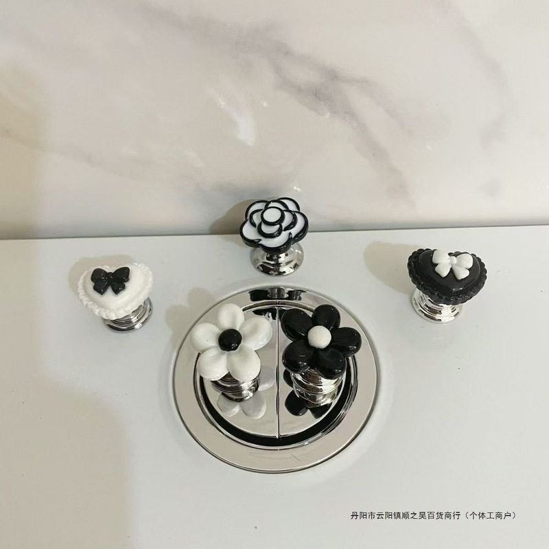 マニキュアトイレプッシュボタン小さな香りの色クリエイティブ特別な浴室水タンクスイッチフラッシュプッシュアクセサリー|undefined