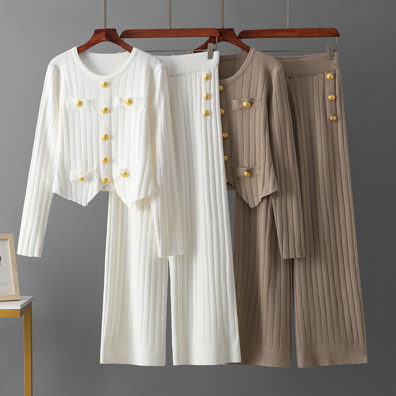 2025 Autumn/Winter New Style Chanel-Inspired Knit Set for Women, Fashionable Slimming and Flattering, Versatile Knit Top and Pants Two-Piece Set