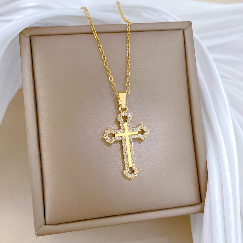 Gorgeous Diamond Cross Necklace For Women Versatile Titanium Chain_voghion.com