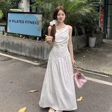 法式白色波点吊带连衣裙子女夏季2024新款海边度假小个子收腰长裙