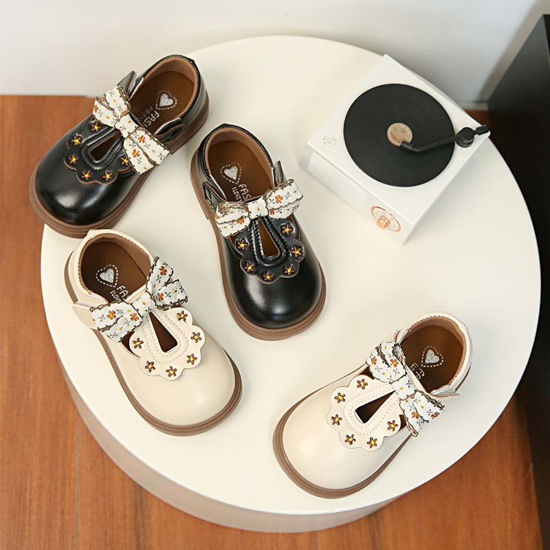 Zapatos de cuero para niñas 2024 nuevo primavera y otoño bebés zapatos de suela suave para niños zapatos de princesa para niñas zapatos de soleas suaves image 3