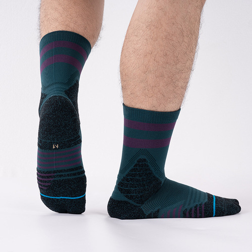 Hollywood Star Professional Performance Basketball Socks with Thick Terry Sole, Unisex Running Socks Manufacturer