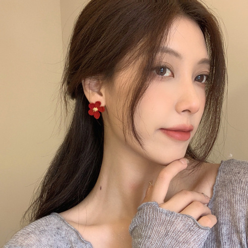 Red flower women's retro Hong Kong style retro French romantic temperament earrings earrings mosquito coil ear clips for women without pierced ears