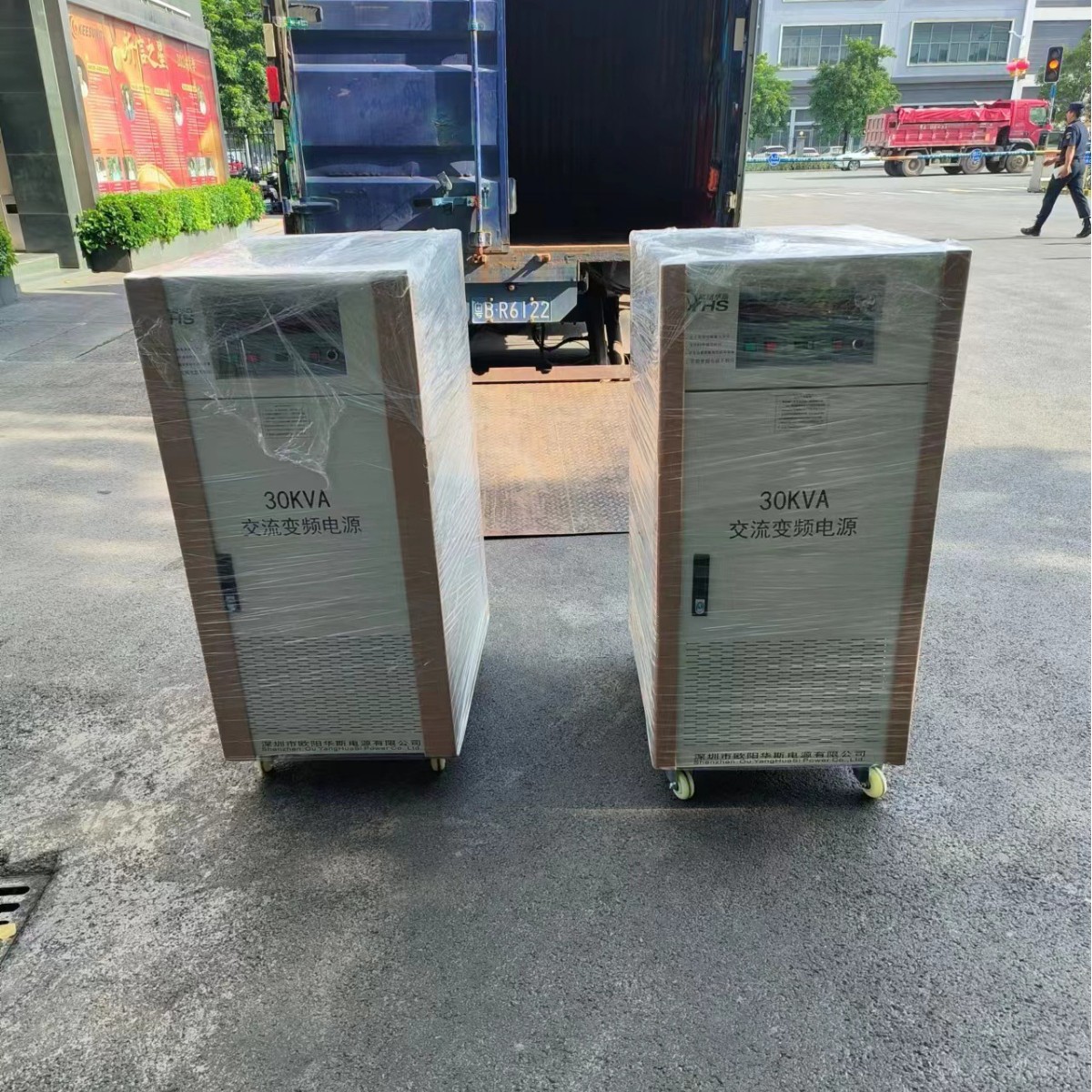 ŷ����˹30KVA��Ƶ��Դ�ϻ�����С�ҵ��Ʒ�����110V 60HZ