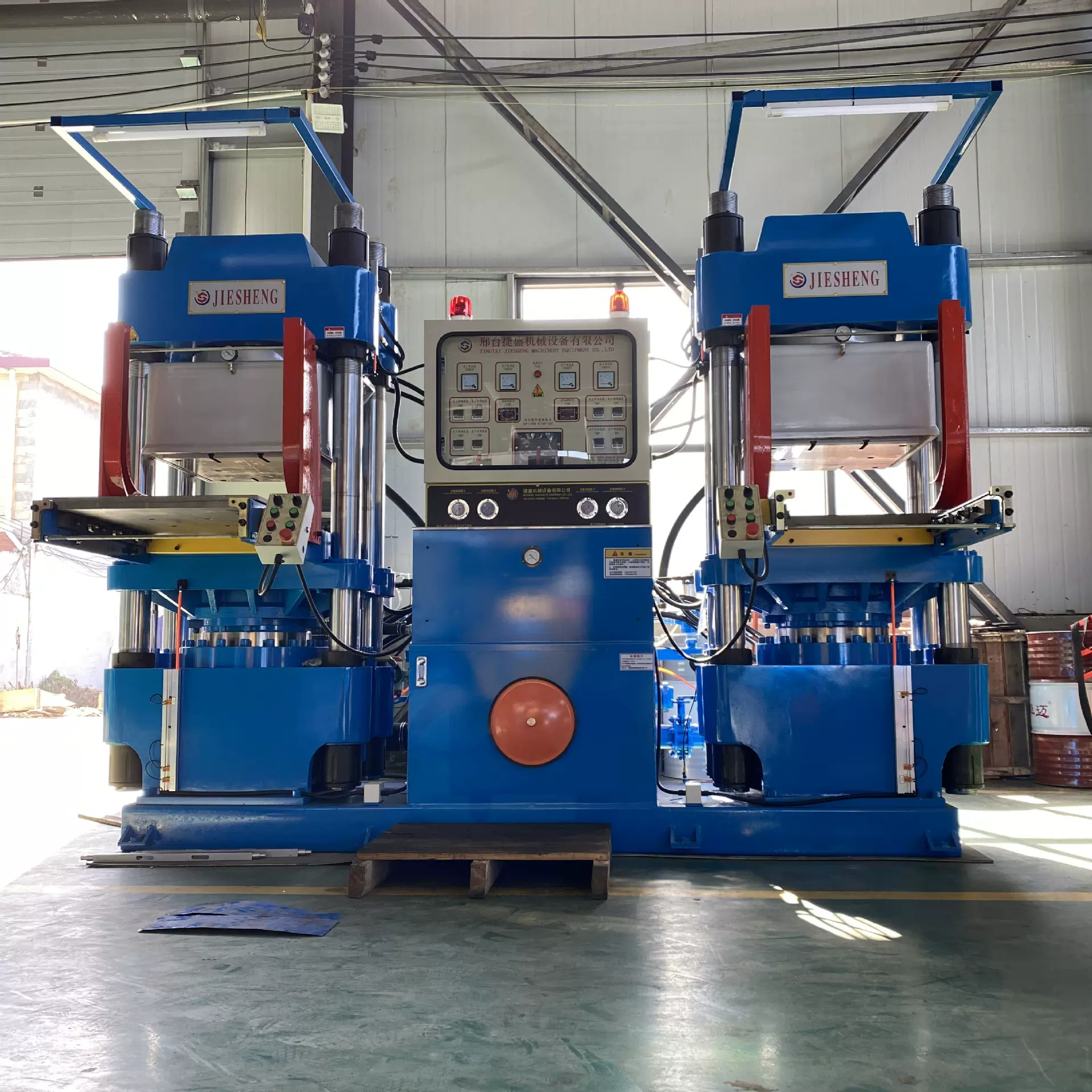 捷盛双联真空硫化机 上升下降一拖二立式皮碗硫化成型机