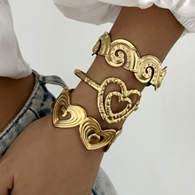 欧美跨境个性夸张不锈钢手镯时尚高级感油压对称爱心异形手饰批发