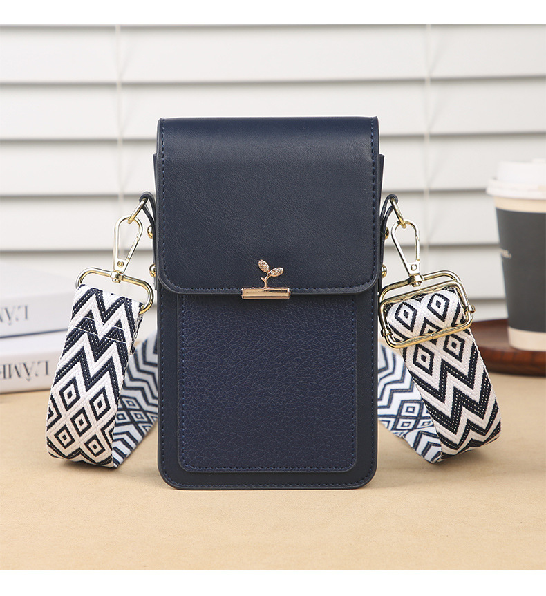 Women's Pu Leather Solid Color Elegant Classic Style Square Zipper Shoulder Bag Phone Wallets Crossbody Bag display picture 2
