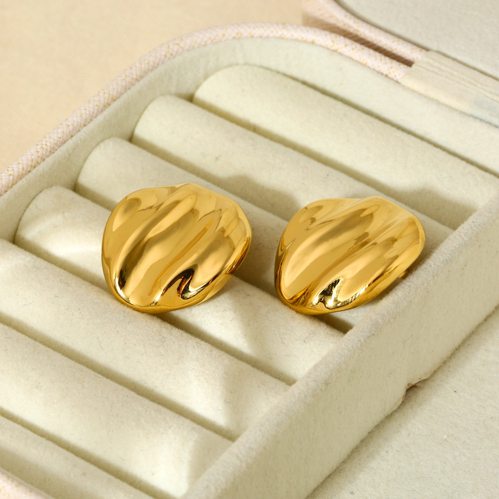 1 Pair Simple Style Classic Style Solid Color Plating 304 Stainless Steel Gold Plated Ear Studs display picture 5