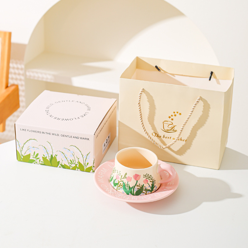 Juego de tazas y platillos de café de cerámica de estilo pastoral, taza de té de la tarde de celebridades de Internet, combinación de dim sum, sentido de alta calidad, fresco, literario y romántico