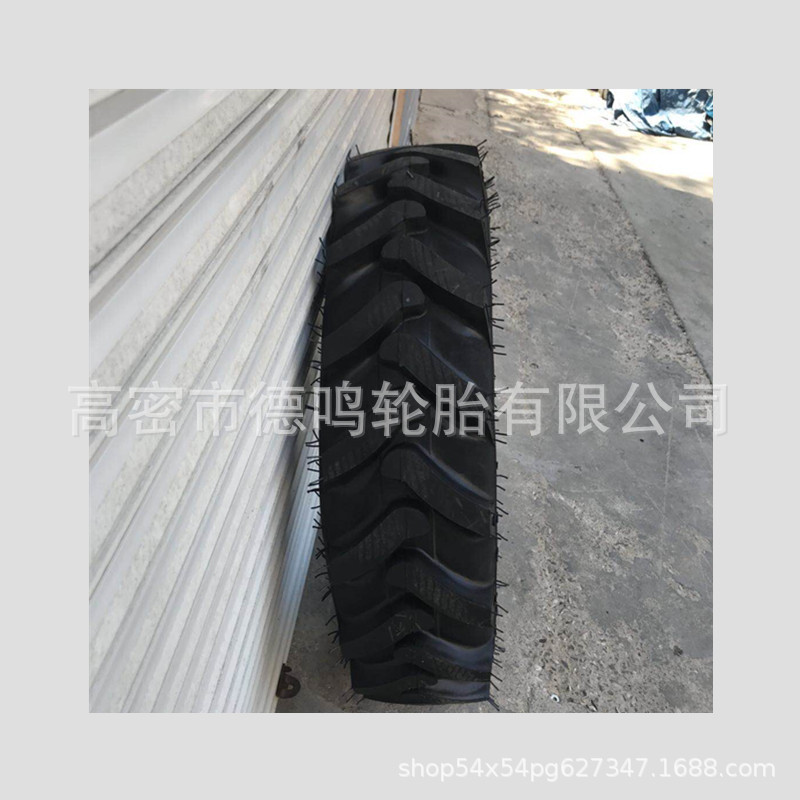 Suministro de maquinaria agrícola neumático 9.5-20 neumático agrícola espiga 11.2-20