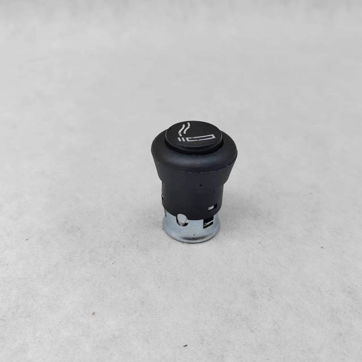 Cigarette Lighter Assembly for Polo, Bora, Golf, Passat, Octavia, Touran 1J0919307 1J0919309