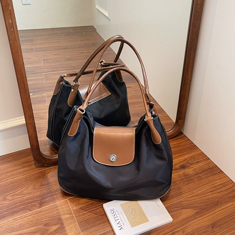 Capacious shoulder bag, fashionable one-shoulder bag