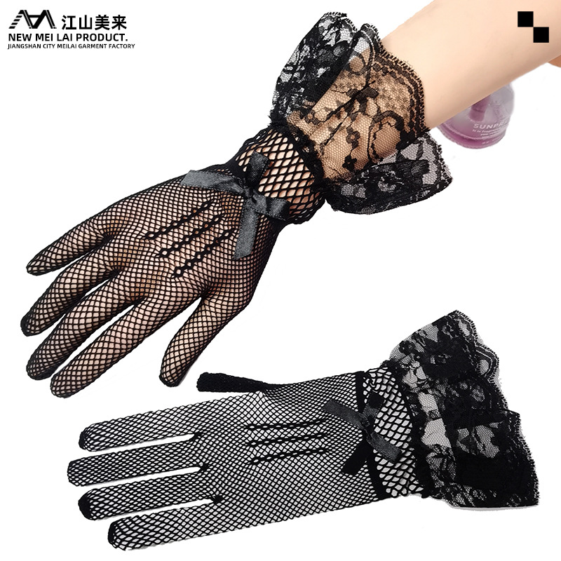 Black knitted gloves for bride with bow