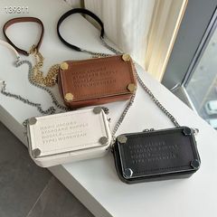 2025 新 MJ ミニボックスバッグ女性の化粧品バッグファッションショルダーバッグクロスボディバッグヨーロッパとアメリカのトレンディなバッグ