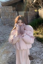 短款羽绒服女冬季新款韩系感连帽加厚牛角扣外套大毛领潮