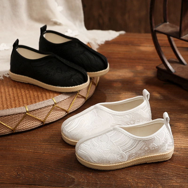 Мужская обувь Детская Тканевая обувь ручной работы Old Beijing Одежда для студентов в древнем Китае Обувь для выступлений Обувь с вышивкой в китайском стиле на мягкой подошве